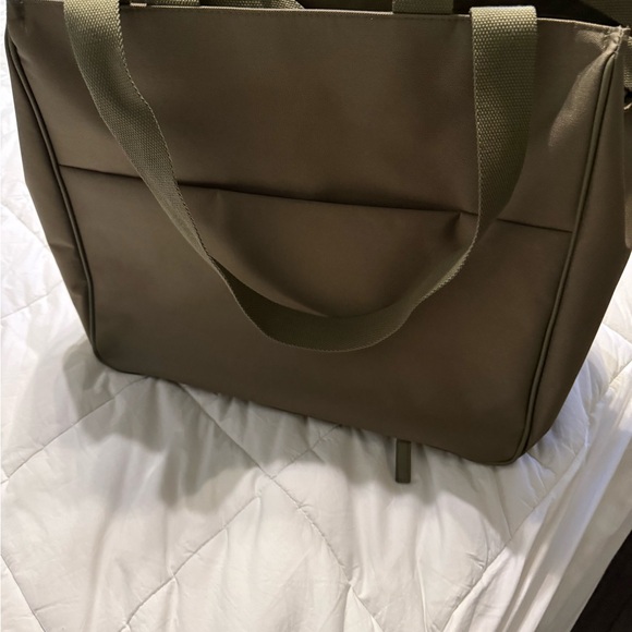 BEIS Green Tote Bag Structured Design - Picture 2 of 5